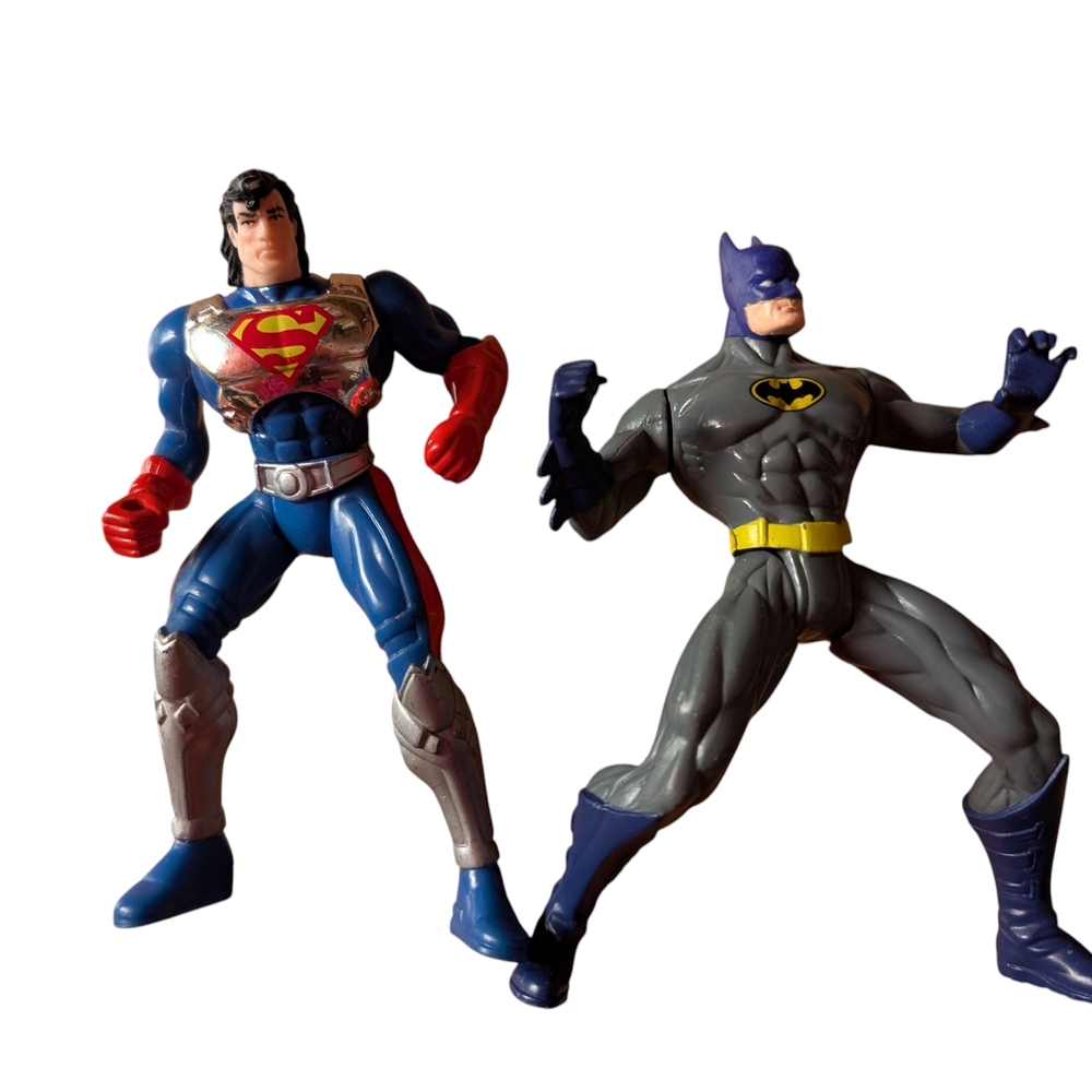 2/22 $ 90 Old School Batman And Superman 5"